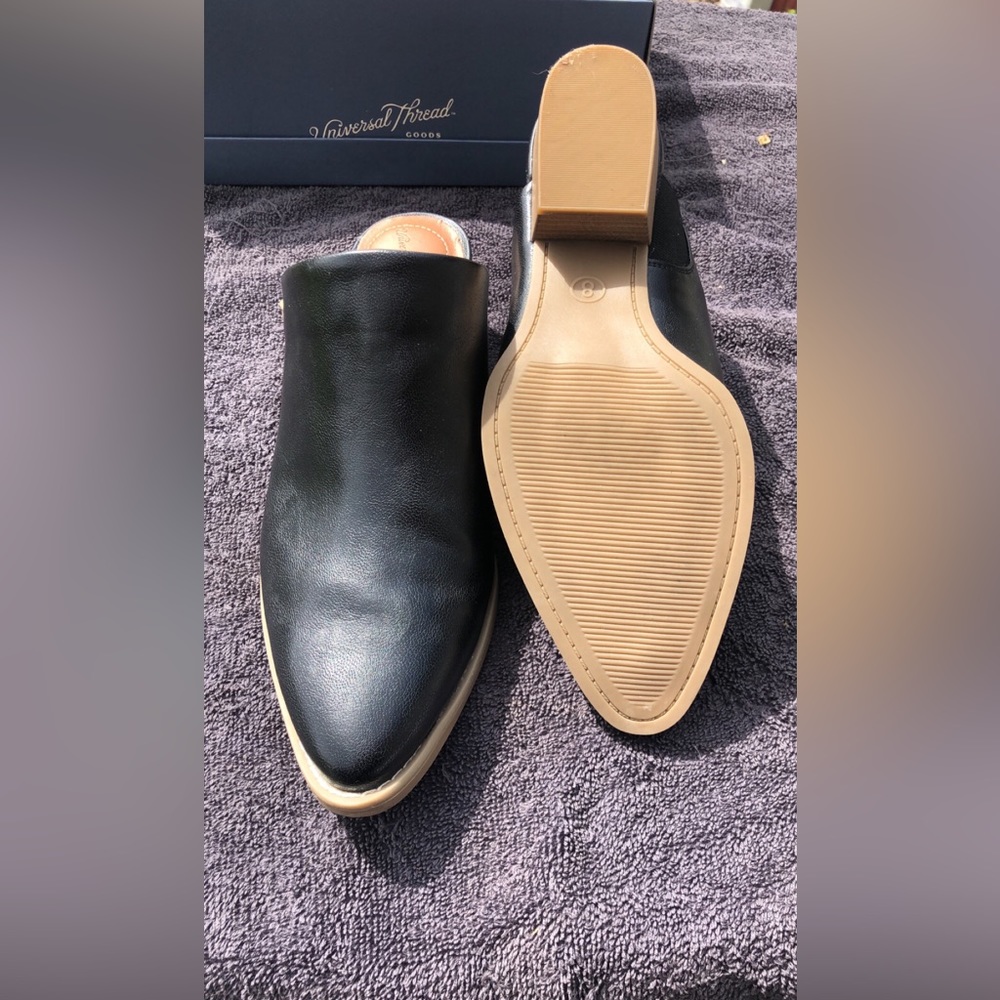 Tara heels